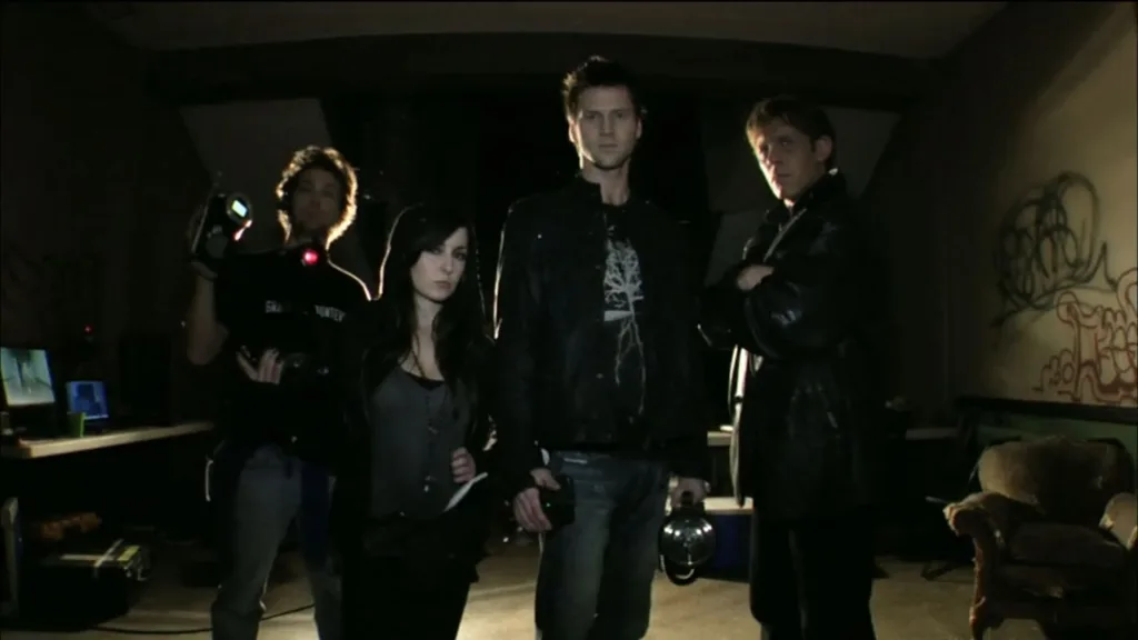 Grave Encounters (2011) Horror Movie Review