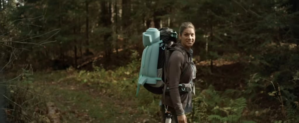 A screenshot from horror movie Backcountry (2014)