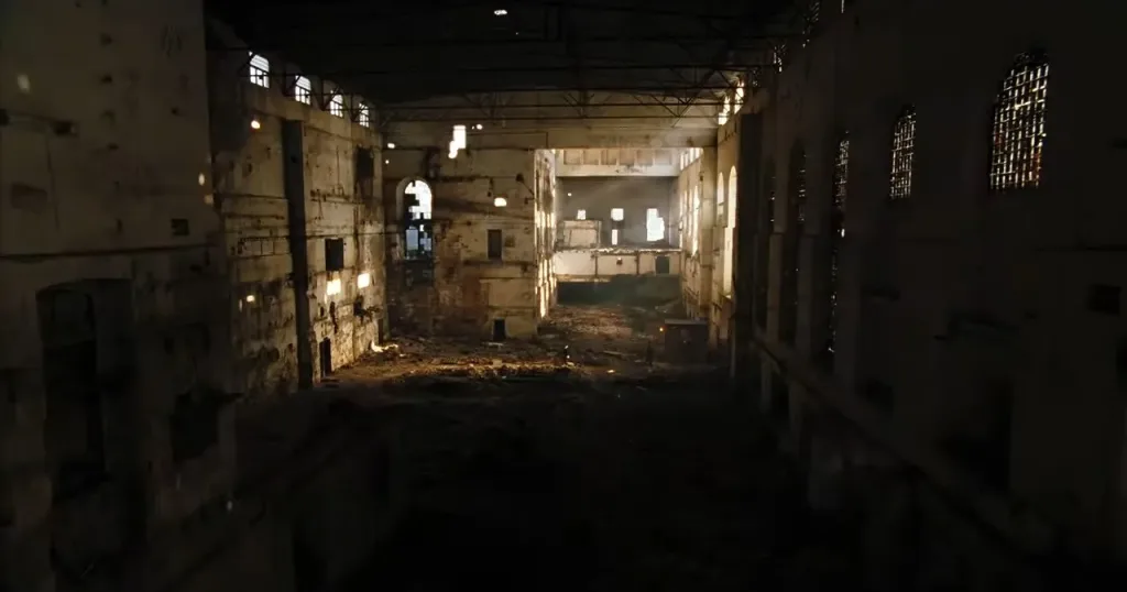 A screenshot from backpacking horror movie Hostel (2005)