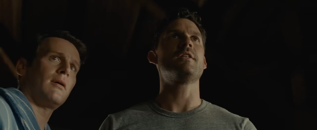 A screenshot from horror movie M. Night Shymalan Knock at the Cabin (2023)