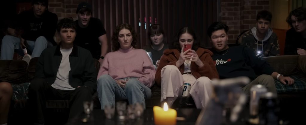 Talk To Me 2022 Horror Movie - 10 Toxic Friendships in Horror Movies