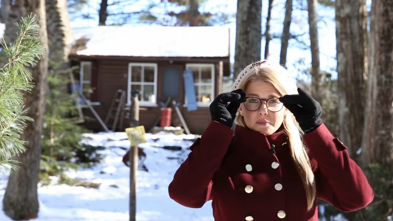 Screenshot from Found Footage horror movie The Lost Footage Of Leah Sullivan (2018)