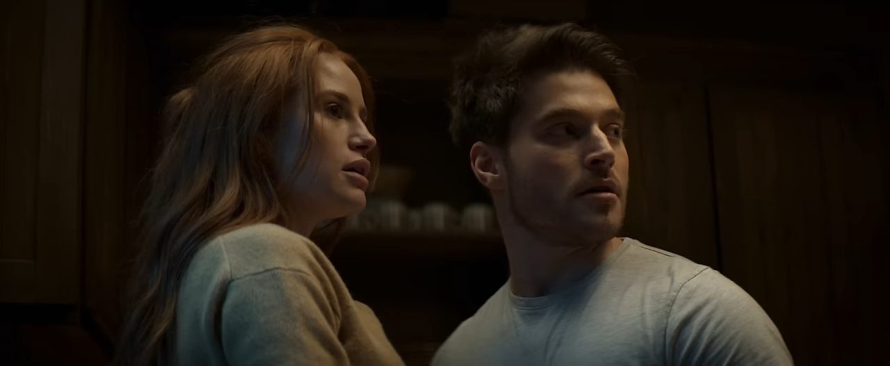 Screenshot from Horror Movie The Strangers: Chapter 1 (2024)