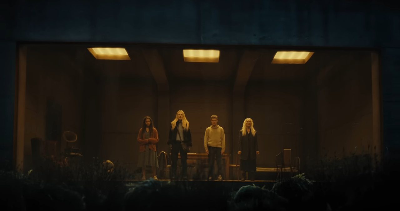Screenshot from Ishana Night Shyamalan's horror movie The Watchers (The Watched)(2024)