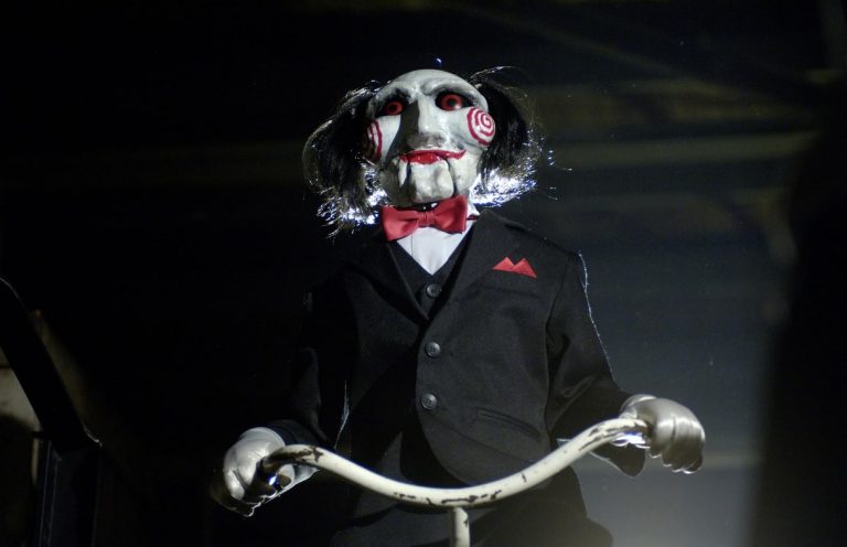 Screenshot from horror movie Saw 2 (2005)
