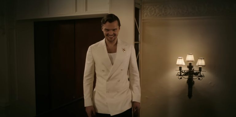 A screenshot from horror movie Smile 2 (2024)