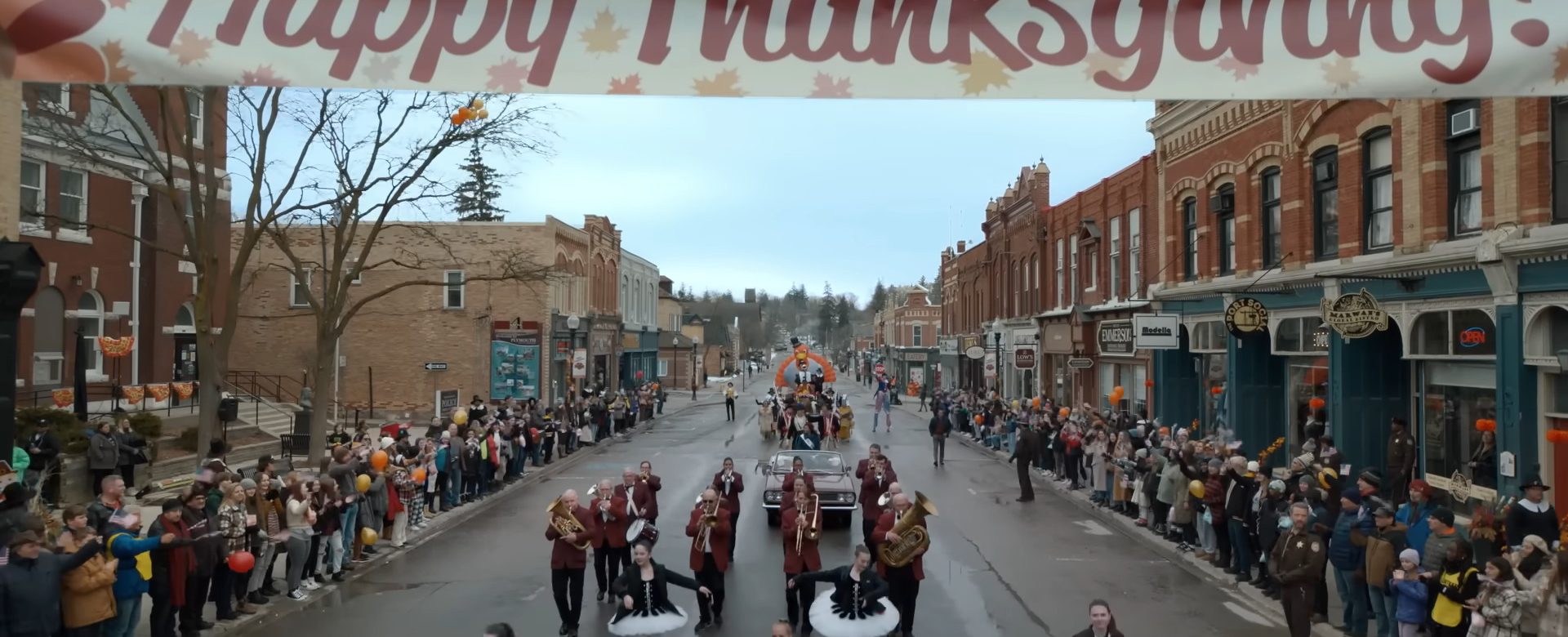 A screenshot from Eli Roth's horror slasher Thanksgiving (2023)