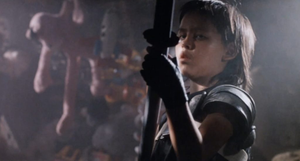 A screenshot from French Christmas horror movie Deadly Games (1989)