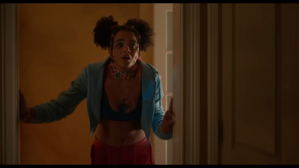 A screenshot from horror comedy Y2K (2024)