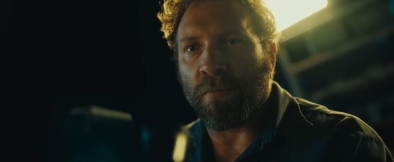 A screenshot from Australian horror movie Dangerous Animals (2025)