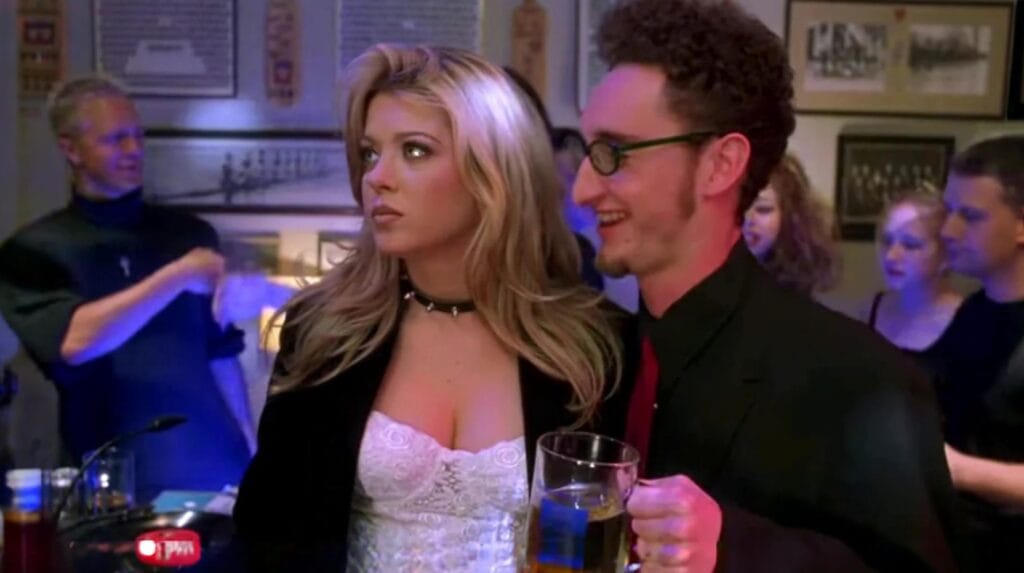 A screenshot from slasher movie Urban Legend (1998)