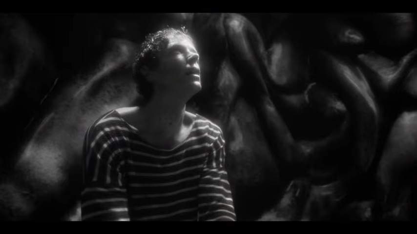A screenshot from French Body-Horror movie Else (2025)