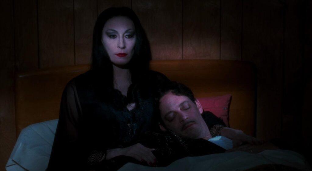 A screenshot from family friendly horror movie The Addams Family (1991)