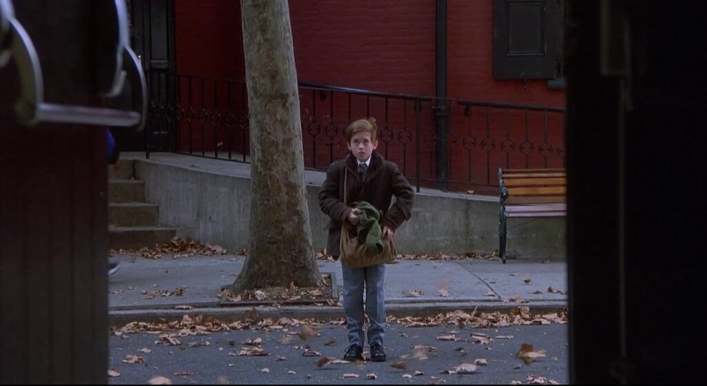 A screenshot from horror movie The Sixth Sense (2001)