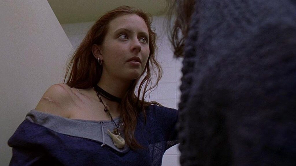 A screenshot from Werewolf horror movie Ginger Snaps (2000)
