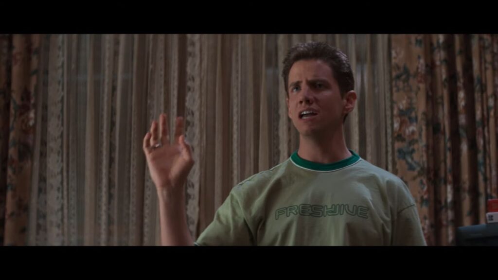A screenshot from teen slasher movie Scream (1996)