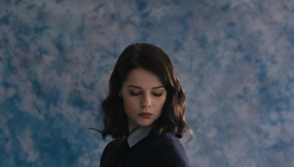 A screenshot from horror movie The Blackcoat's Daughter (2015)