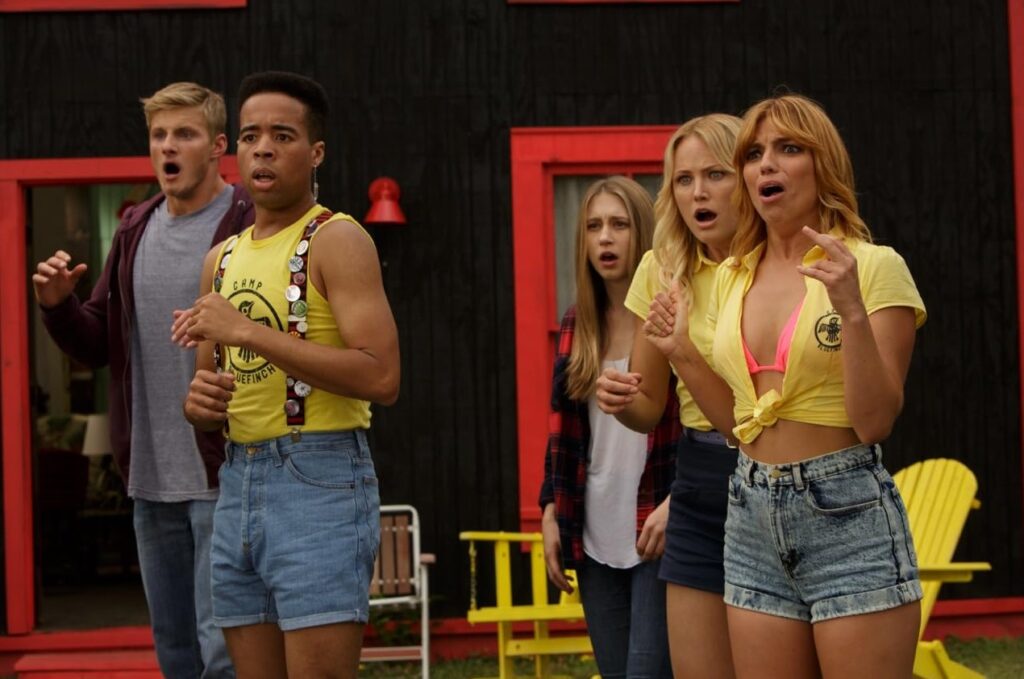 A screenshot from comedy horror movie The Final Girls (2015)