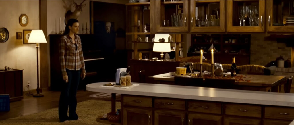 A screenshot from horror movie The Strangers (2008)